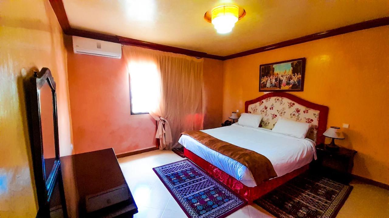 Hotel Relais Saiss เซโฟร ภายนอก รูปภาพ