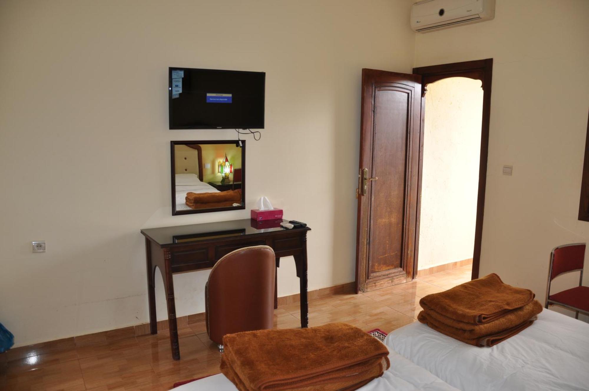 Hotel Relais Saiss เซโฟร ภายนอก รูปภาพ