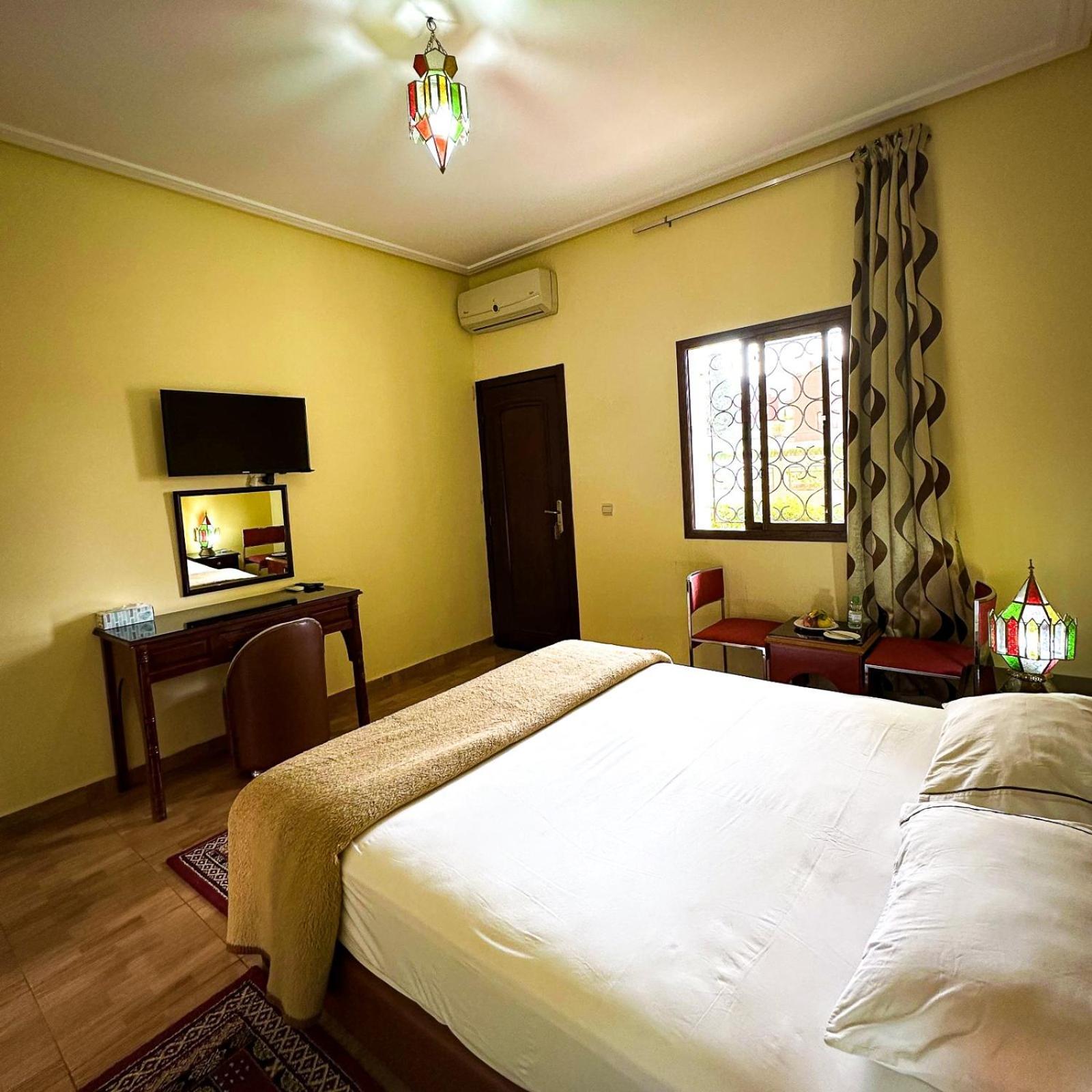 Hotel Relais Saiss เซโฟร ภายนอก รูปภาพ