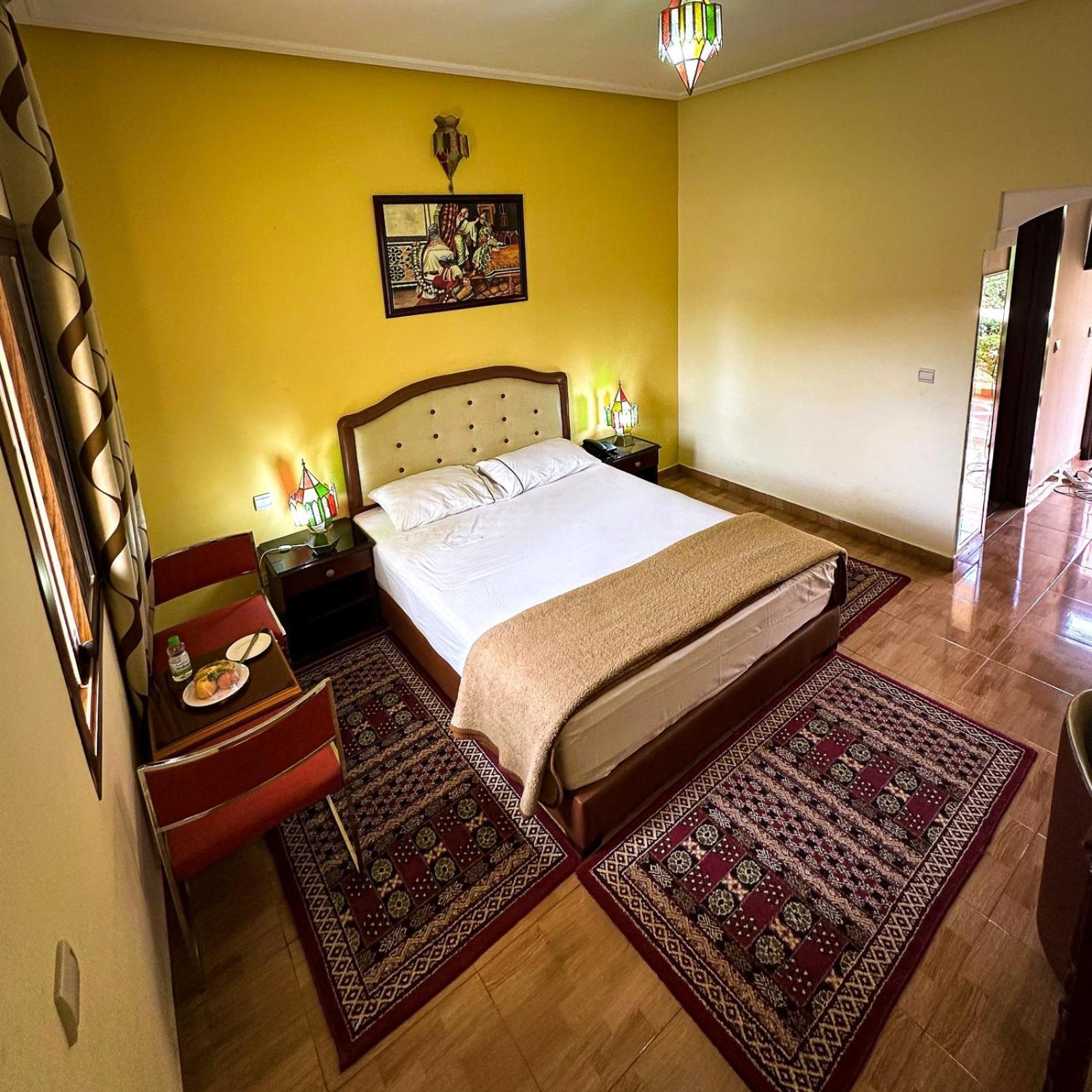 Hotel Relais Saiss เซโฟร ภายนอก รูปภาพ