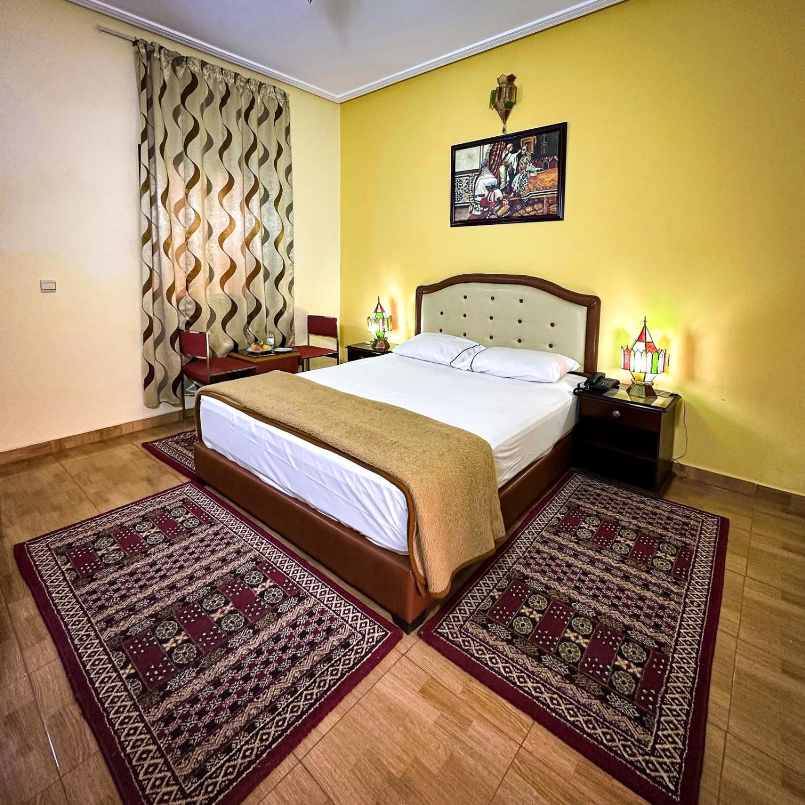 Hotel Relais Saiss เซโฟร ภายนอก รูปภาพ